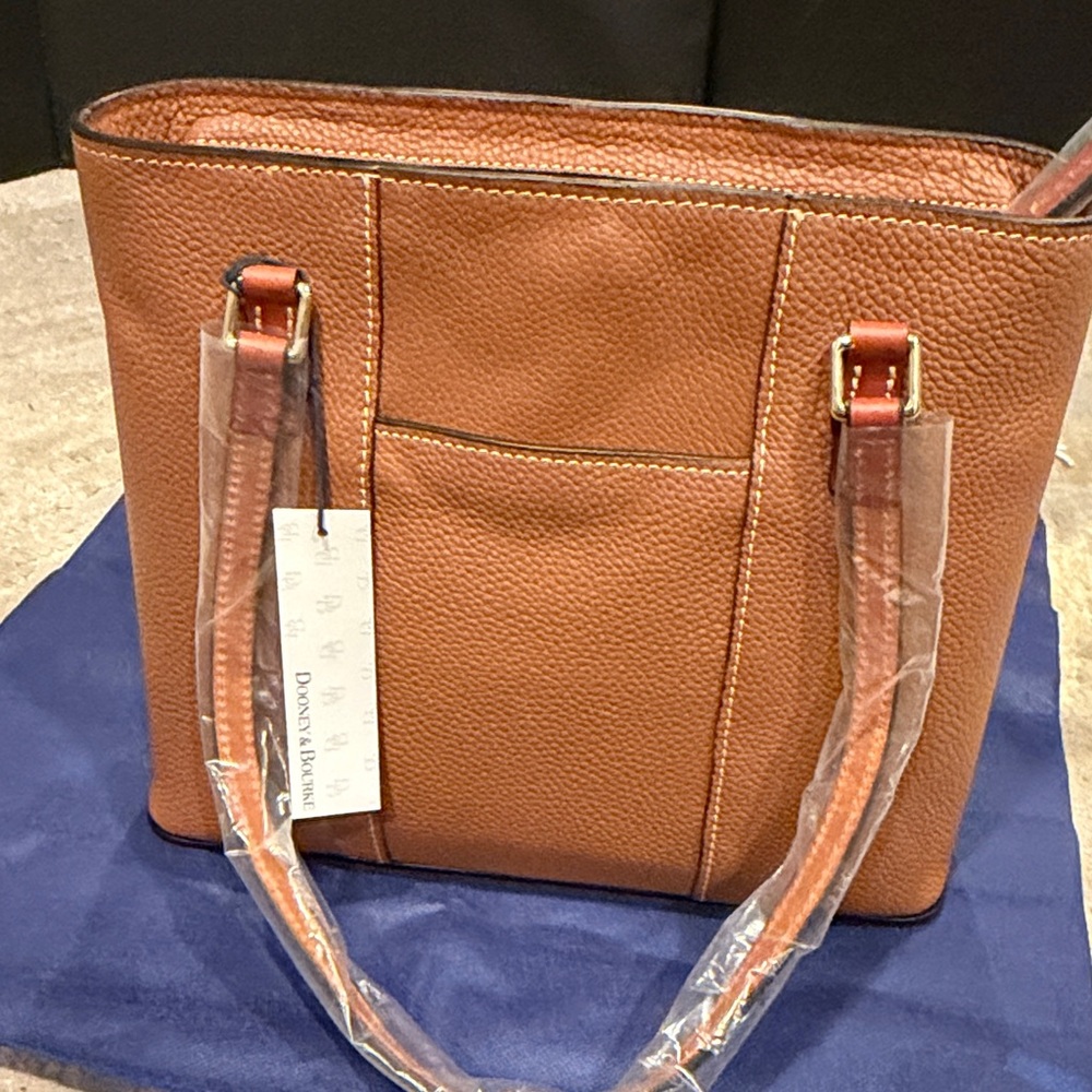 DOONEY BOURKE Pebble Grain Small Lexington bag in Caramel color brand new - Picture 8 of 12